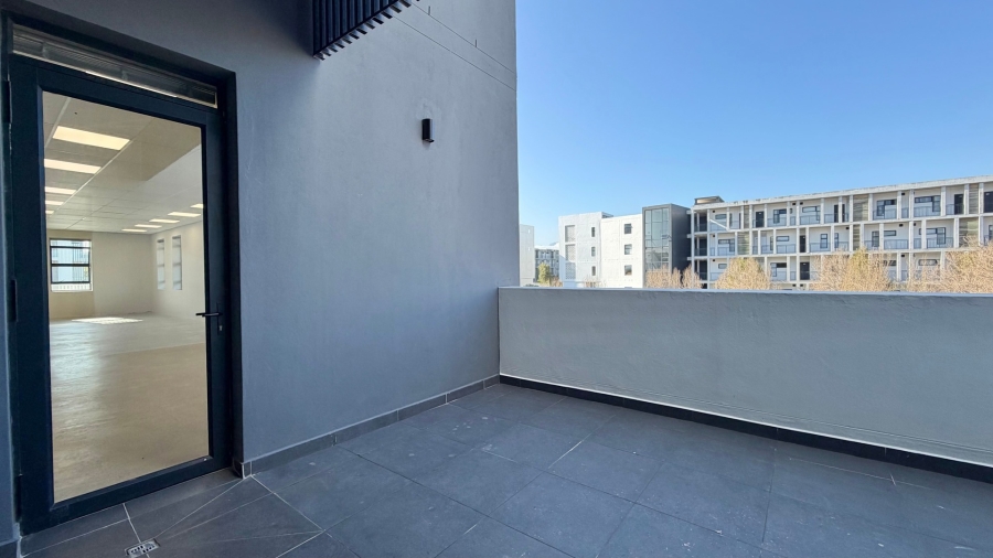 To Let Commercial Property for Rent in Paardevlei Western Cape